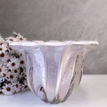 Carregar imagem no visualizador da galeria, Vaso Murano Camponesa Cristais Tavares - Pç