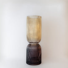Carregar imagem no visualizador da galeria, Vaso Em Vidro Colorido Ambre Gris Ribeiro E Pavani - Pç