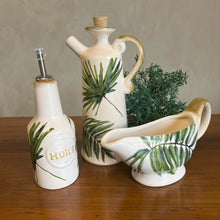 Carregar imagem no visualizador da galeria, Molheira Em Cerâmica Folhas Verdes Luiz Salvador - Un