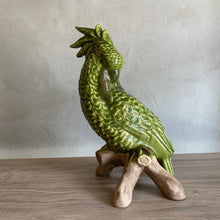 Carregar imagem no visualizador da galeria, Escultura Cacatua I Em Cerâmica Luiz Salvador - Pç