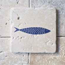 Carregar imagem no visualizador da galeria, Adorno Em Pedra Natural Travertino Anticato Cardume - Kit