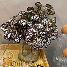 Carregar imagem no visualizador da galeria, Vaso Com Borda Dourada Home Design - Un