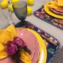 Carregar imagem no visualizador da galeria, Lugar Americano Quiltado Floral Amarelo Mesa Da Clau–Kit 06