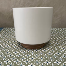 Carregar imagem no visualizador da galeria, Cachepô Mel Alpaca Limoeiro - Pç