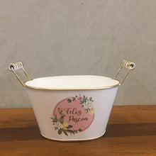 Carregar imagem no visualizador da galeria, Cachepô Em Metal Off White E Dourado Cromus - Pç