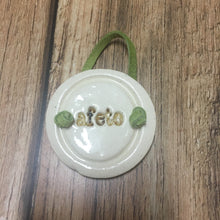 Carregar imagem no visualizador da galeria, Porta Guardanapo Em Cerâmica Medalhas Mesa Da Clau-Un