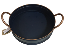 Carregar imagem no visualizador da galeria, Bandeja Em Flandres Redonda Azul Home Basket - Un