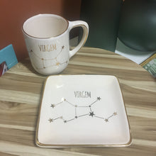 Carregar imagem no visualizador da galeria, Caneca E Mini Travessa Em Cerâmica Zodíaco Virgem Luiz Salvador-Un