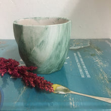 Carregar imagem no visualizador da galeria, Vasos Em Cerâmica Mini Mesclados PraCaza - Cx