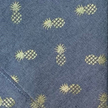 Carregar imagem no visualizador da galeria, Guardanapo Em Tecido Azul Mescla E Abacaxi Dourado Mesa Da Clau-Kit 06