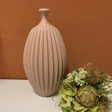 Carregar imagem no visualizador da galeria, Vaso Em Cerâmica Dracarys Casa Bonita - Pç