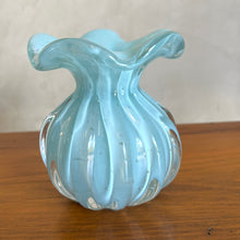 Carregar imagem no visualizador da galeria, Vaso Em Cristal Frufru Azul Pacific Cristais São Marcos - Pç