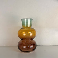 Carregar imagem no visualizador da galeria, Vaso Em Vidro Colorido Ambre Vert Ribeiro E Pavani - Pç
