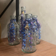 Carregar imagem no visualizador da galeria, Garrafas Em Vidro Estilo Shabby Chic Casa Bonita - Kit
