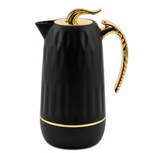 Carregar imagem no visualizador da galeria, Garrafa Térmica em Polipropileno Preto e Dourado 1L - Un
