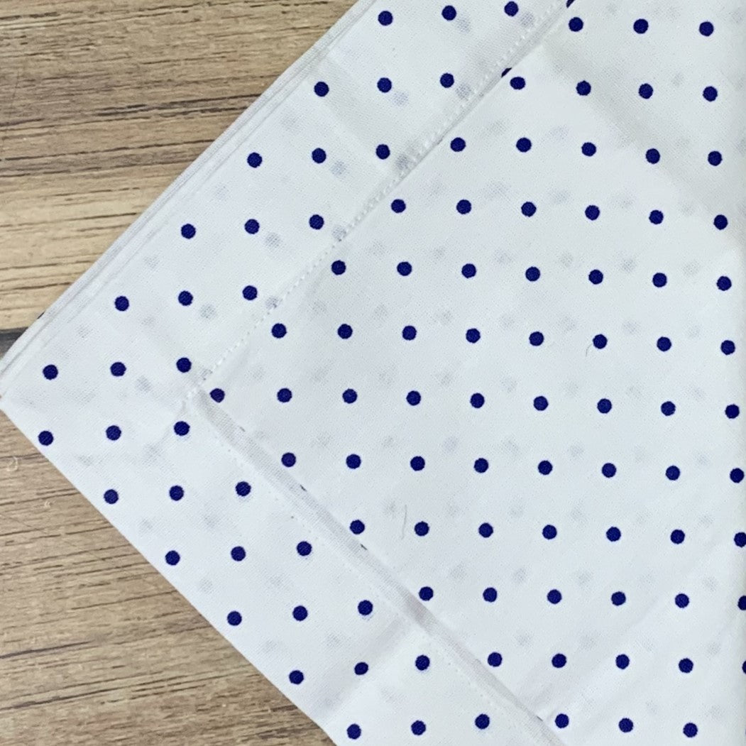 Guardanapo Em Tecido Branco Poá Azul P Mesa Da Clau-Kit