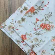 Carregar imagem no visualizador da galeria, Guardanapo Em Tecido Branco Floral Alaranjado Mesa Da Clau-Kit
