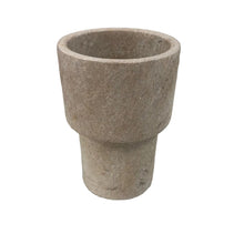 Carregar imagem no visualizador da galeria, Vaso Em Pedra Sabão Tauane Baixo Casa De Valentina - Pç
