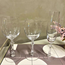 Carregar imagem no visualizador da galeria, Taça Em Cristal 33 Para Vinho Tinto Vivaldi - Caixa
